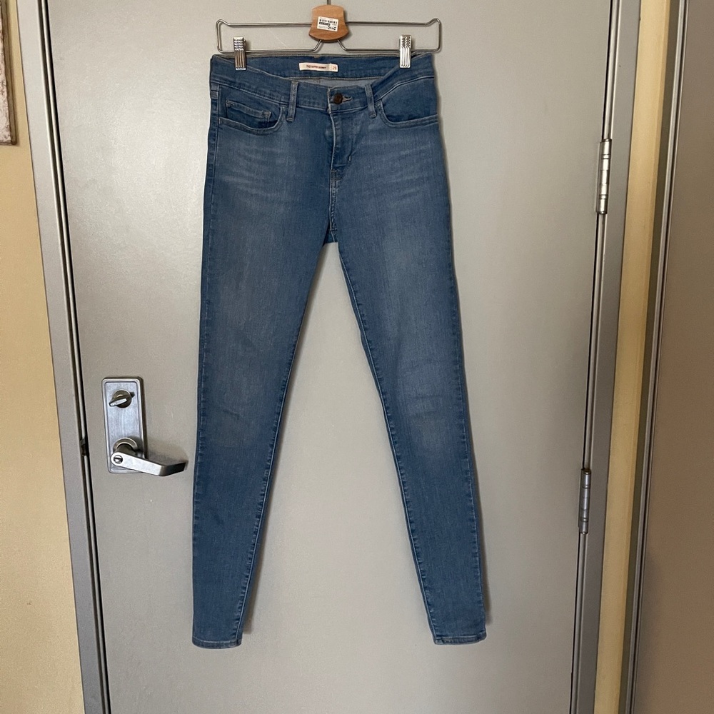 Levi’s 710 high rise jeans medium wash size 28